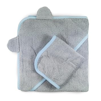 hooded towel and washcloth set