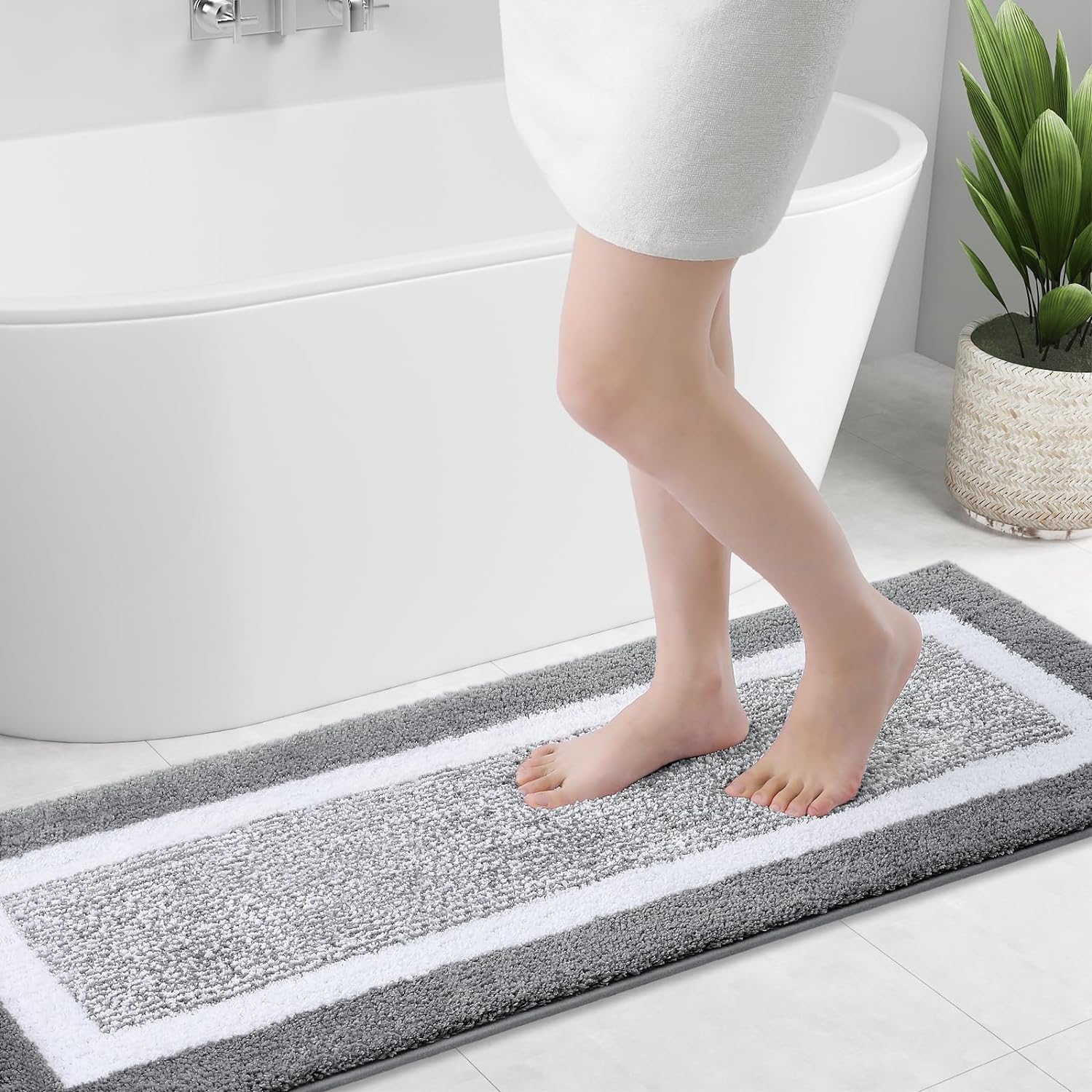 smiry Microfiber Non-Slip Bath Mats for Bathroom, Extra Soft Absorbent Bathroom Mats Rugs, Machine Washable Quick Dry Floor Mats, 40 x 120 cm, Grey