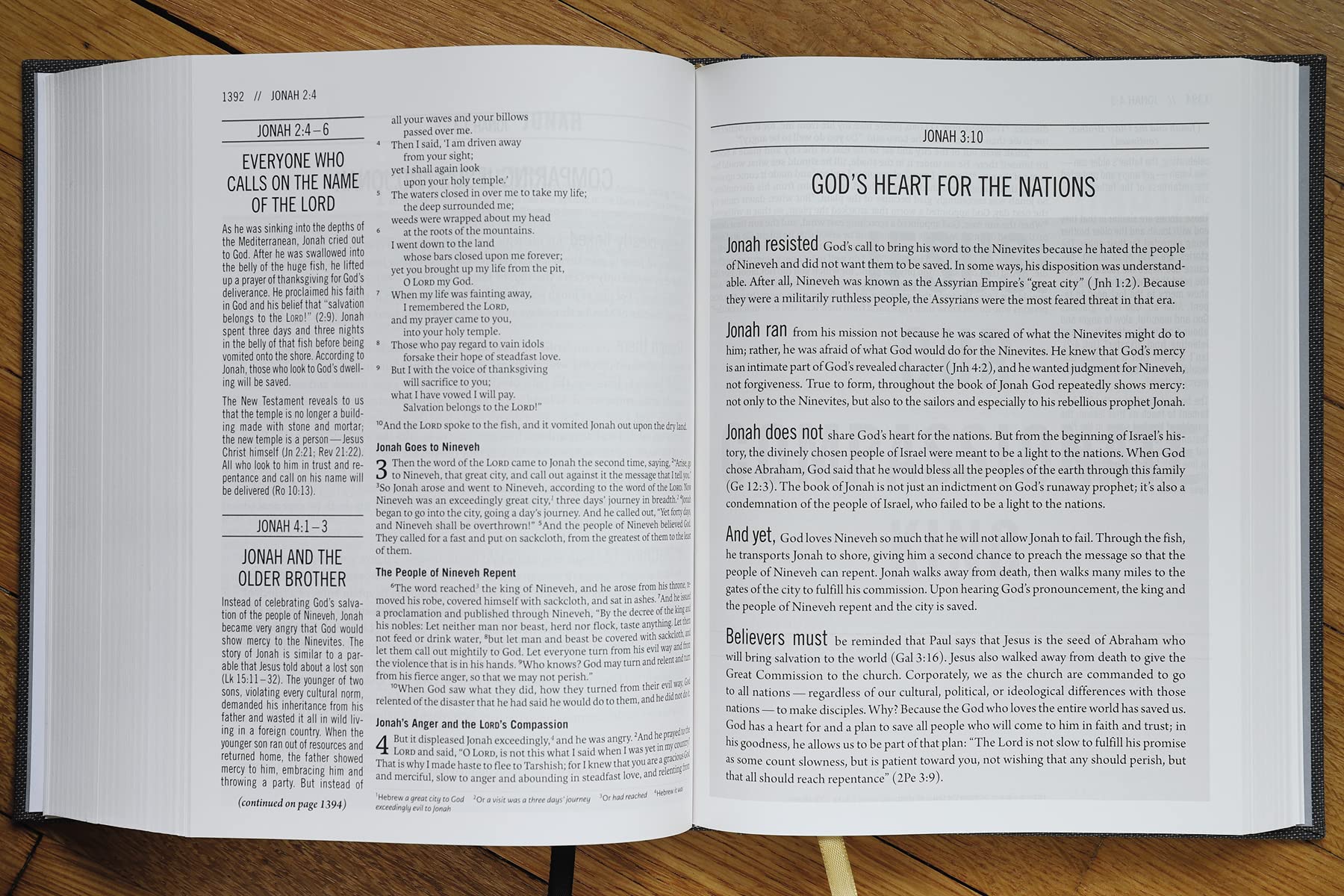 The Jesus Bible, ESV Edition, Cloth over Board, Gray