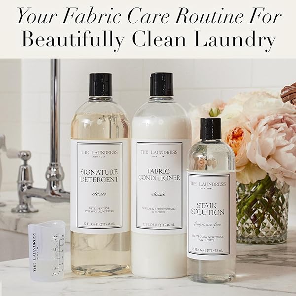 THE LAUNDRESS LUXURY LAUNDRY DETERGENT, 31 LOADS, SCENTED SIGNATURE CLASSIC FRAGRANCE, CONCENTRATED TRIPLE ENZYME DEEP CLEANING AND TARGETED STAIN REMOVER, 96% USDA BIOBASED PRODUCT