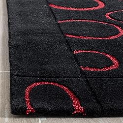 SAFAVIEH Soho Collection 2'6" x 8' Black / Red
