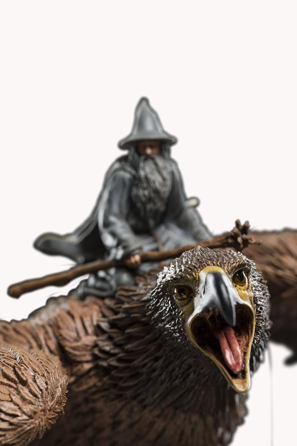 Weta Lord of the Rings Statue Gandalf on Gwaihir Statues, Multicolour, WT860102583, Multicolor - Image 4