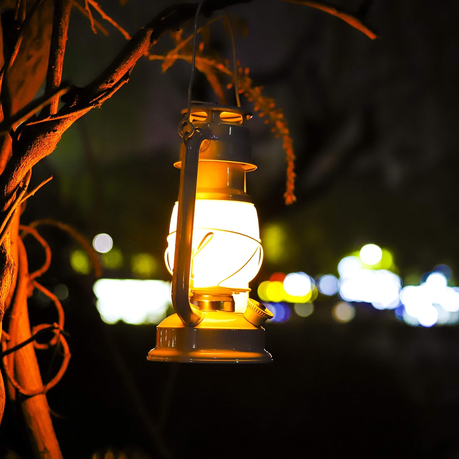 YAKii Flame Effect 20-LED Metal Oil Lamp,Vintage Style Hurricane Lantern(White): Sports & Outdoors