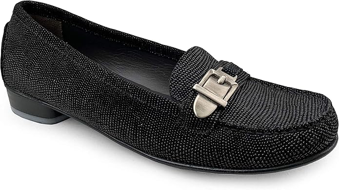 stuart weitzman clara pump