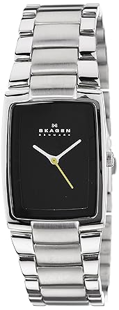 GUESS Analog Gold Dial Womens Watch - W0404L1