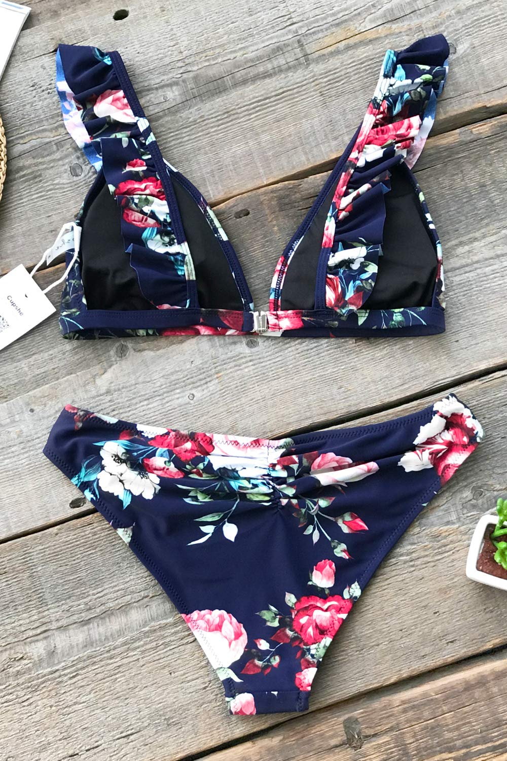 CUPSHE Women's Low Rise Bikini Set Ruffled Shoulder Straps Two Pieces