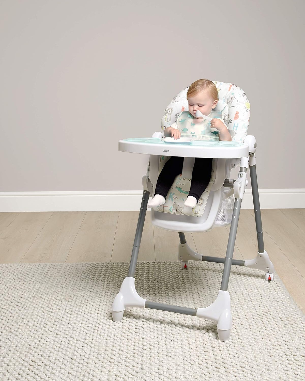 snax adjustable highchair