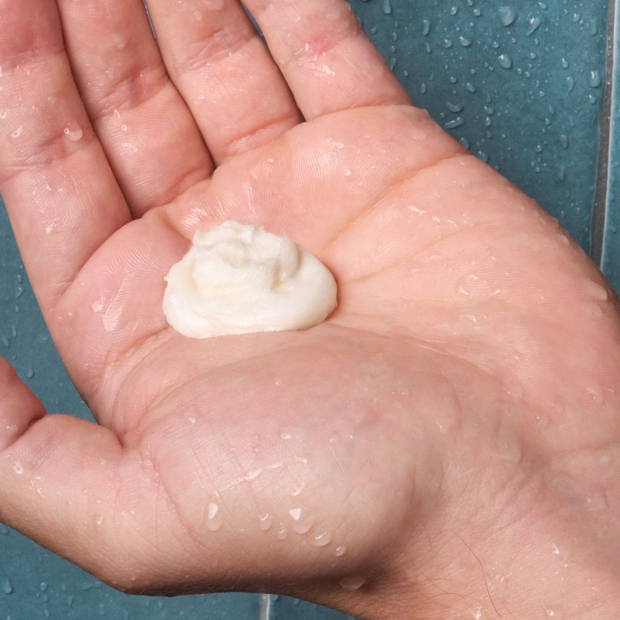 Gillette Intimate 2 in 1 Pubic Shave Cream + Cleanser, Gentle Formula, Formulated for Pubic Hair & Skin, with Aloe, Paraben Free (177 ml)