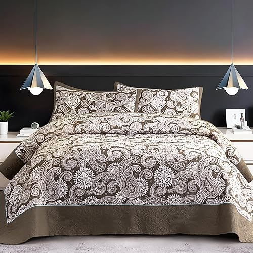 Sophia & William Khaki Twin Patchwork Quilt Set-2 Piece Lightweight Reversible Damask Coverlet with Floral Center and Solid Edges, 1 Quilt (68x86”), 1 Pillow Sham (24x30) with 2" Decorative Flanges