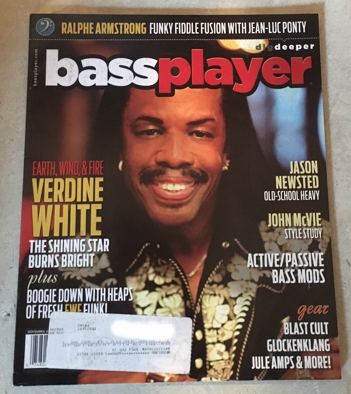 Bass Player Magazine November 2013 Verdine White Of Earth Wind