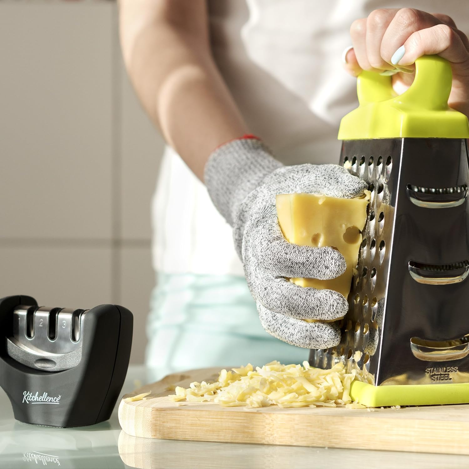 2-in-1 Kitchen Knife Accessories: 3-Stage Knife Sharpener Helps Repair, Restore and Polish Blades and Cut-Resistant Glove: Kitchen & Dining