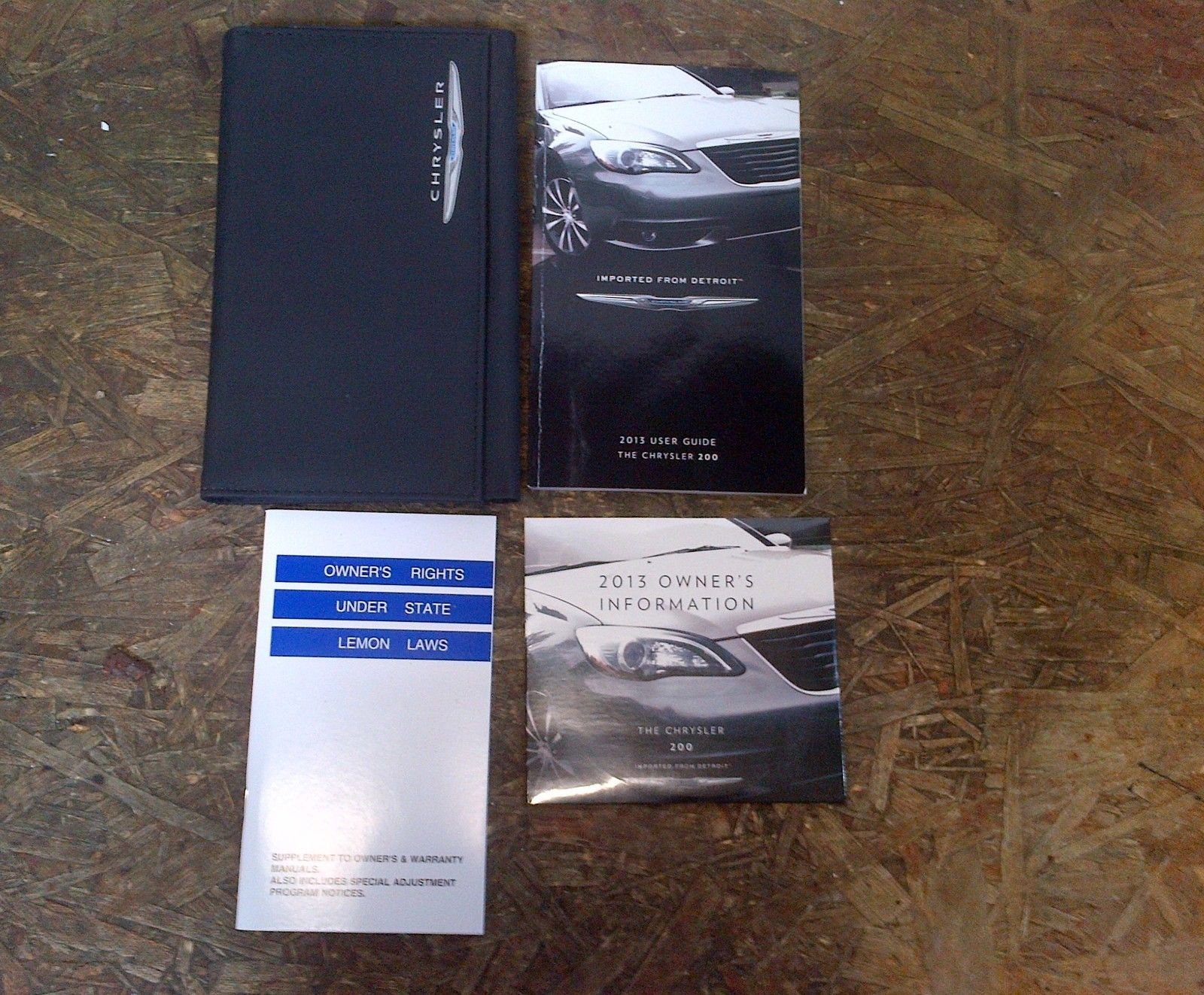 2013 Chrysler 200 Owners Manual Paperback – 2013