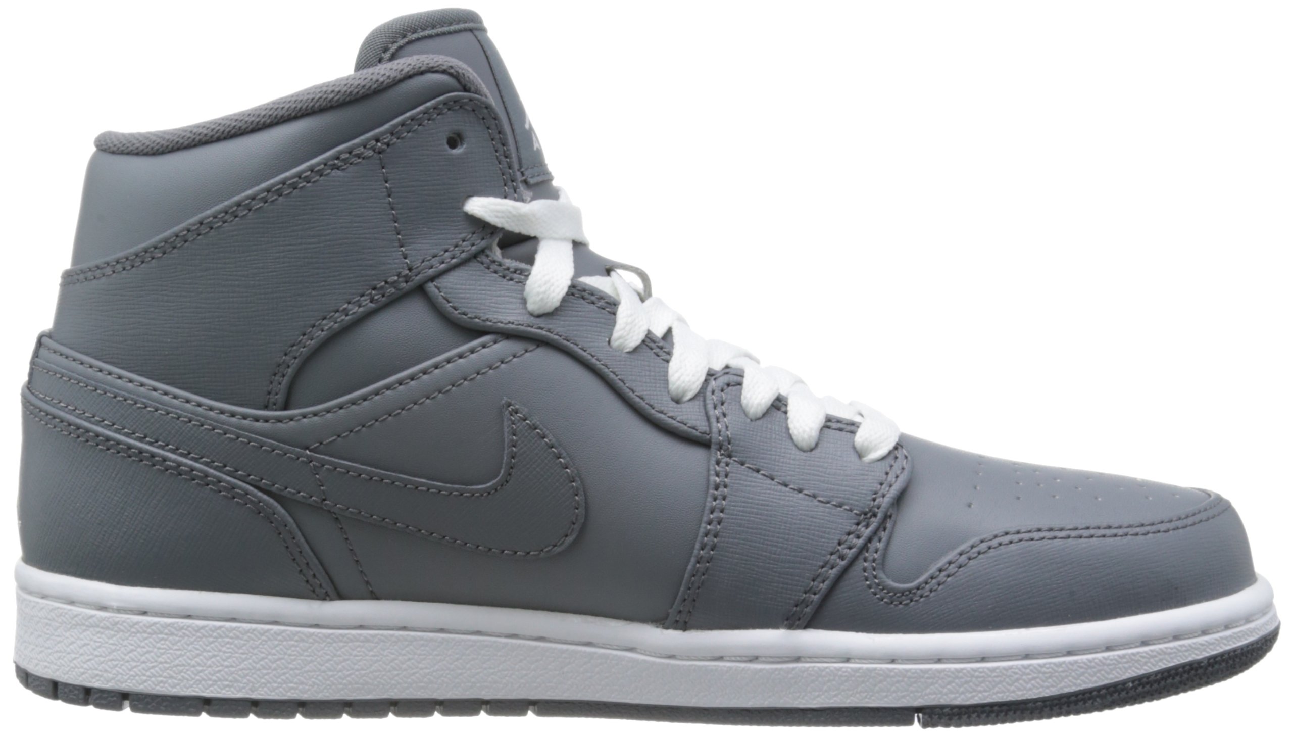 nike mens mid top shoes