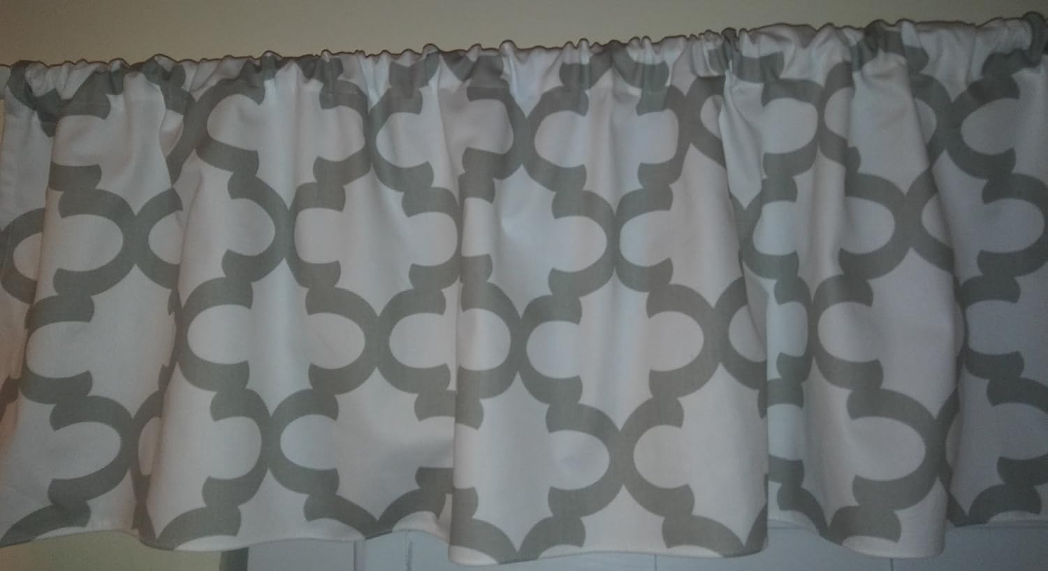 Amazon Com Grey Trellis Curtain Valance Window Treatments Grey