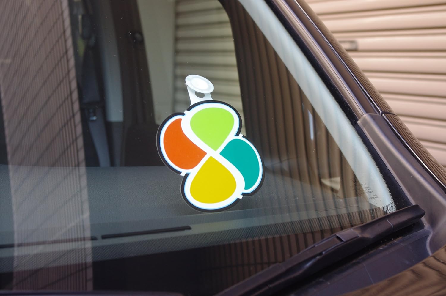 Amazon 四つ葉マーク Sd 1415 高齢者マーク マグネット 吸盤各１枚入り サイン マーク 車 バイク