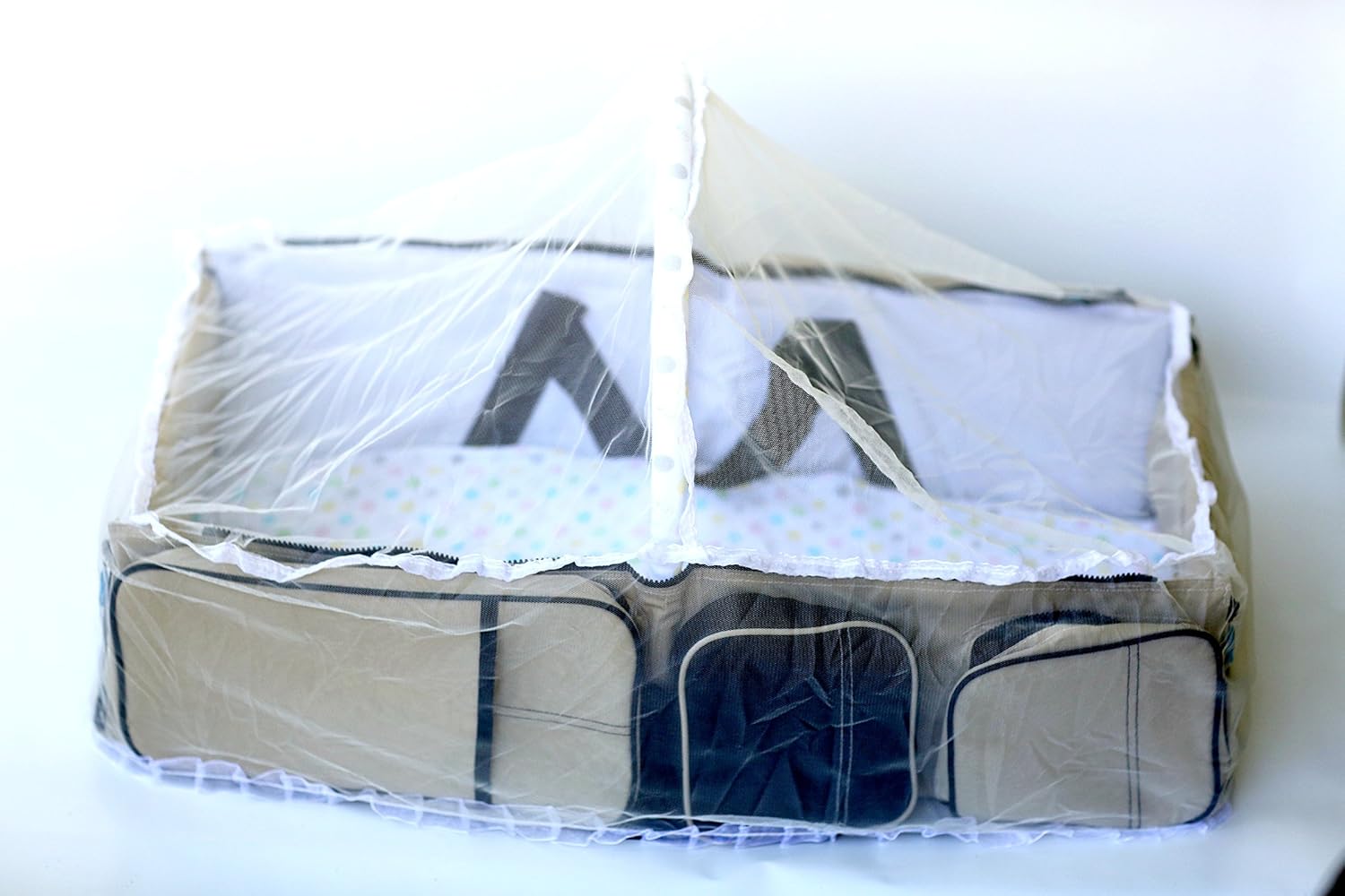 baby bag and bed 2 in 1