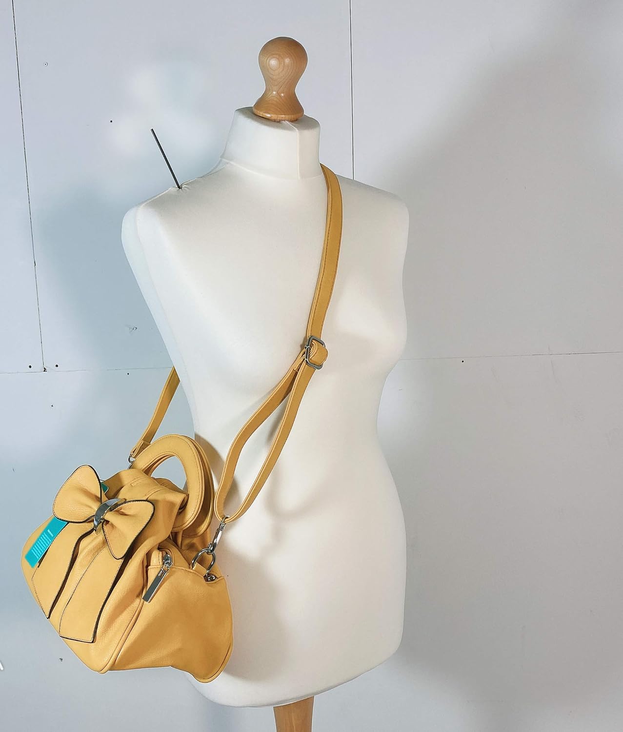 LeahWard Women's Small Flower Cute Cross Body Handbags Girls Little Bag Purse (Mustard Yellow 3 Zip Compartment Bag) - Image 3