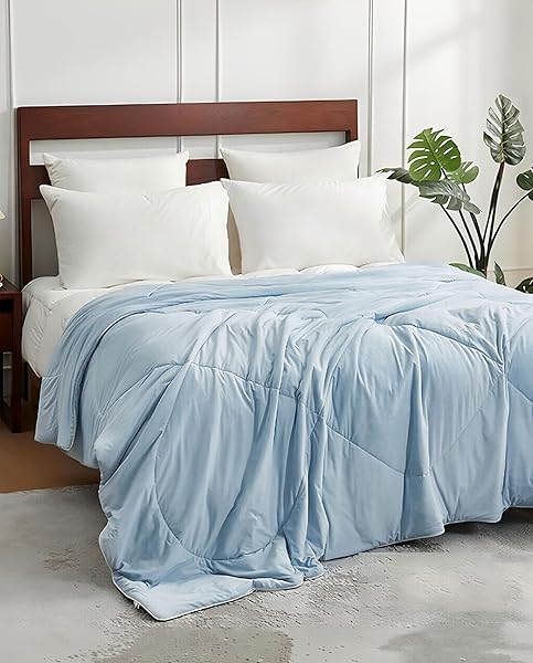 COOLING COMFORTER QUEEN SIZE, COOLING BLANKETS FOR HOT SLEEPERS AND NIGHT SWEATS, BLUE SUMMER COMFORTER FOR QUEEN SIZE BED, Q-MAX 0.45 ARC-CHILL BREATHABLE SOFT LIGHTWEIGHT SILK SMOOTH,90 X 90 INCH