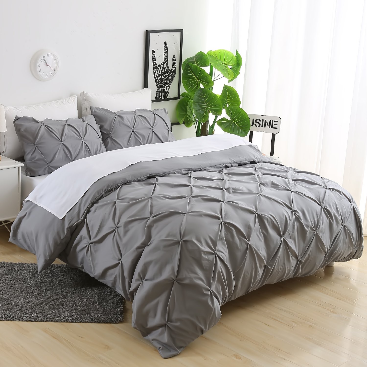 Ucharge Unique Pinch Pleat Pintuck Duvet Cover Set,3 Pieces Decorative