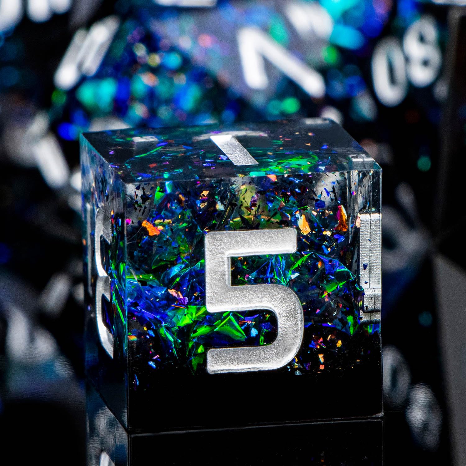 ARUOHHA DND Resin Dice Set with Gift Box, 7 Pcs Sharp Edge Polyhedral Dragons Dice Role Playing Game Lightning Inclusion Dungeons D and D Dice D20 D12 D10 D8 D6 D4 — image 1