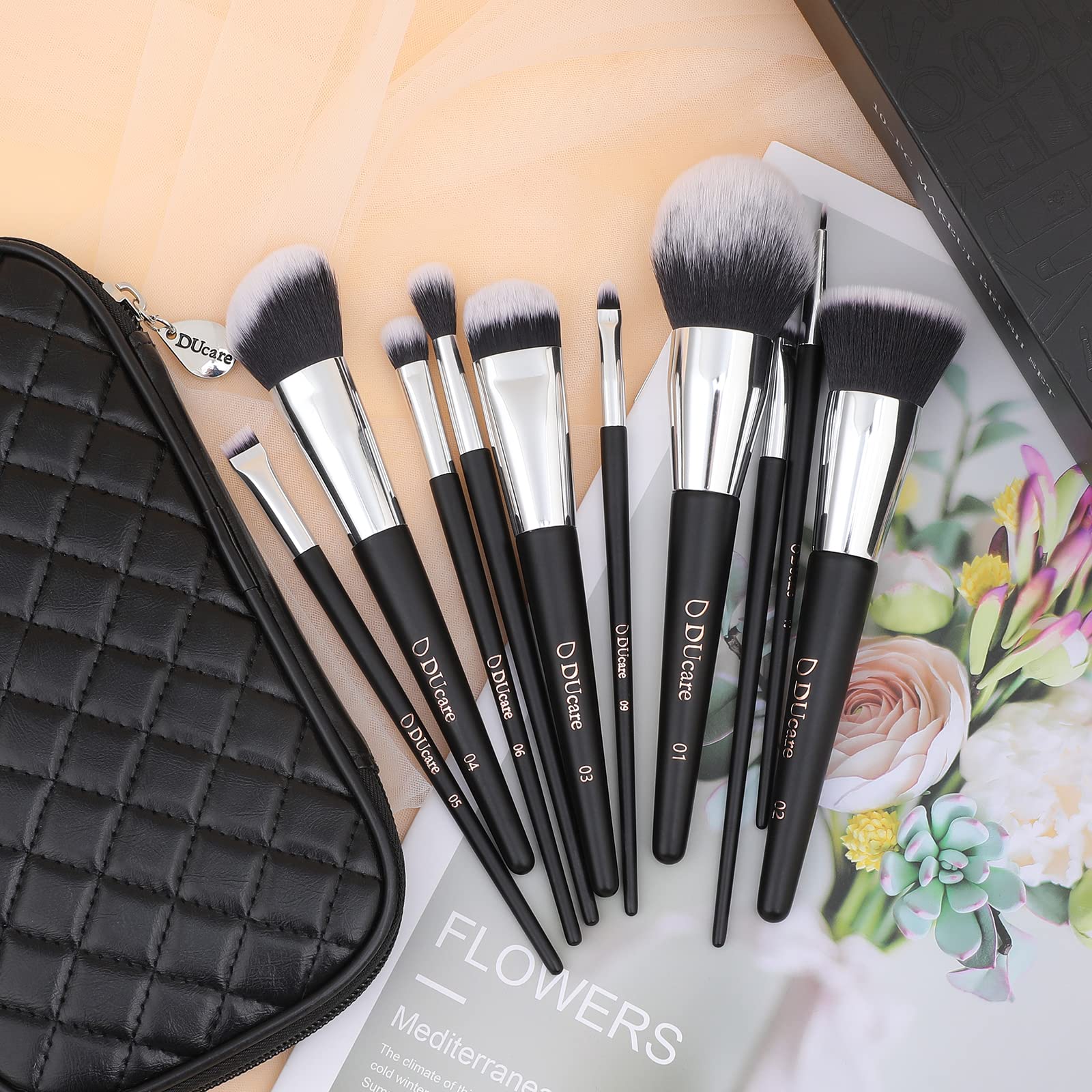 Makeup Brushes with Portable Travel
