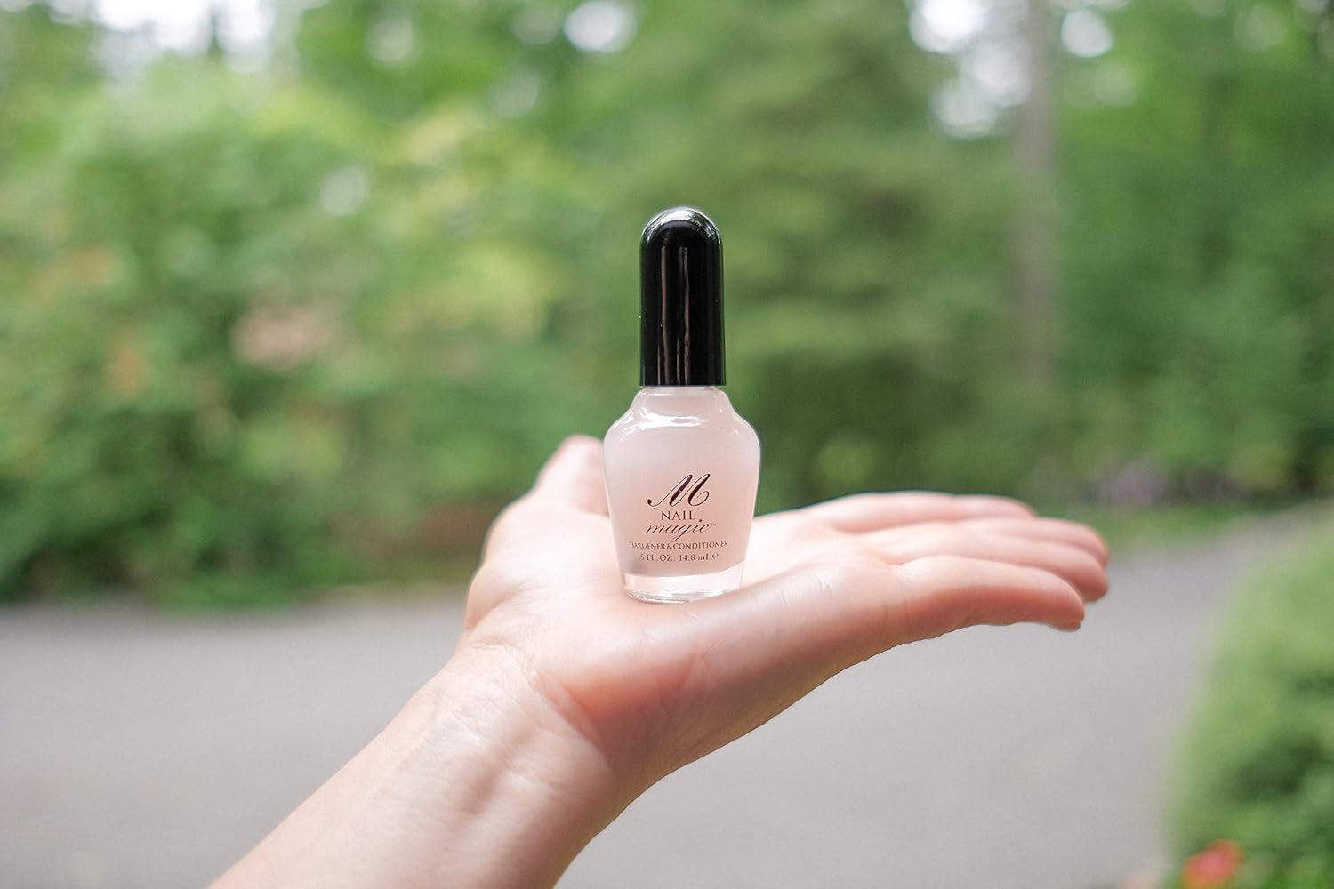 Nail Magic Nail Hardener and Conditioner, Assists with Chipping, Peeling, Brittle Fingernails, Nail Strengthener and Hardener 0.5 Fluid Ounce : Nail Strengthening Products : Beauty