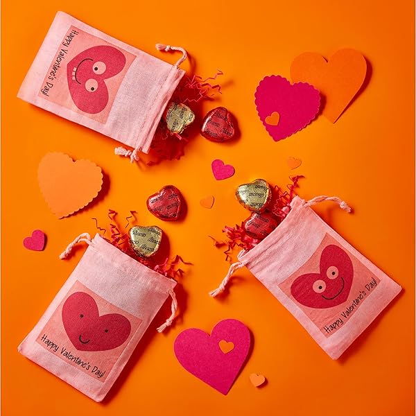 REESE’S CHOCOLATE PEANUT BUTTER CREME HEARTS, VALENTINE’S CANDY BAG, 9.1 OZ