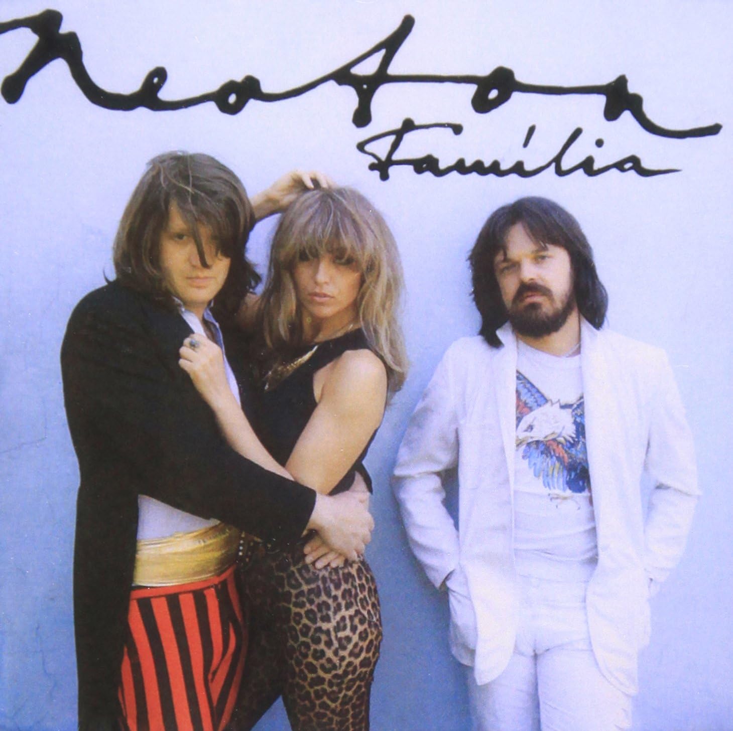 Neoton Familia