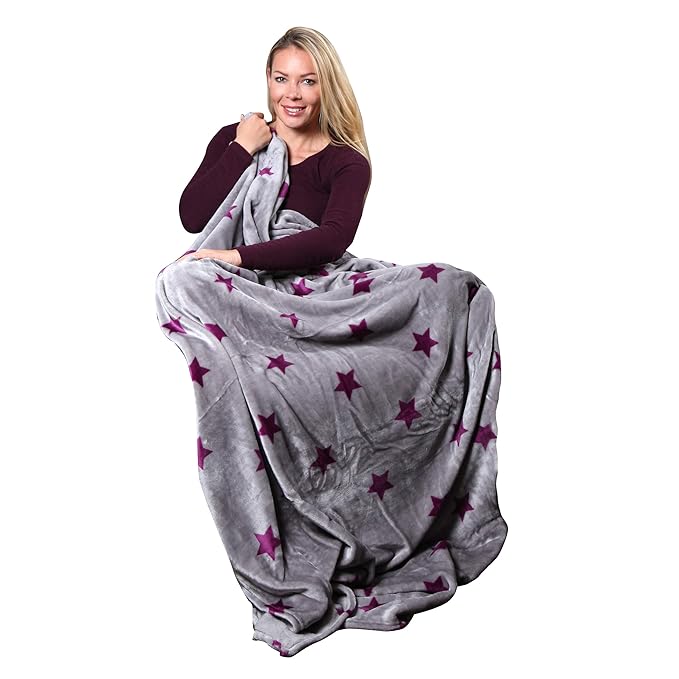 Pink Papaya Snug Me Supersoft Stars, Kuscheldecke mit Sternenmuster, Maße: 150 x 200 cm, Farbe: grau/lila