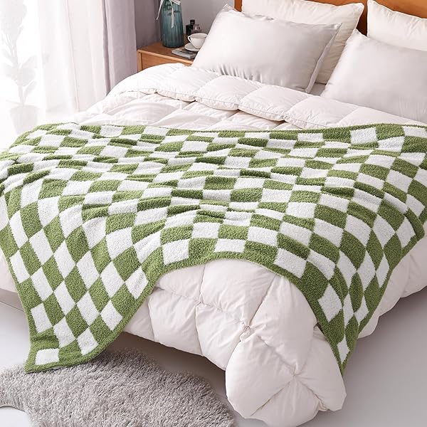 PANKU CHECKERED BLANKET, ULTRA SOFT GREEN CHECKERED THROW BLANKET, WARM FLUFFY CHECKERBOARD BLANKET FOR COUCH AND SOFA (50X60 INCHES, GREEN)
