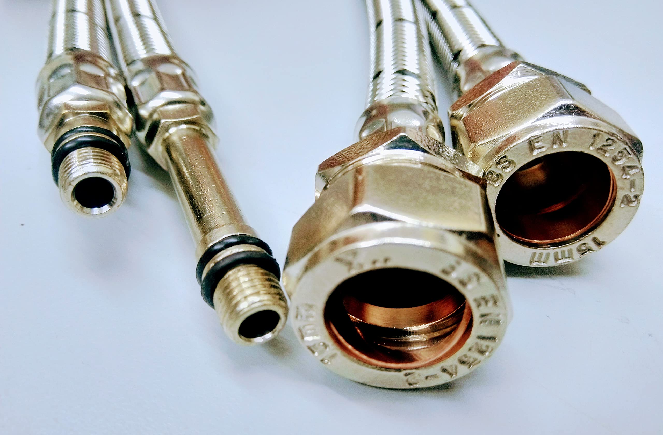 AK Pair of Flexible MONOBLOC TAP Tail Connector M10 x 15 mm Compression x 300 mm