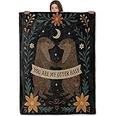 Wanoryer Cute Romantic Otter Couple Blanket, Comfy & Warm Flannel Moon & Floral Throw Blanket for Couch, Gifts for Women Adults Couples, Soft Fuzzy Lightweight Travel Bed Blankets for Decor 50"×60"