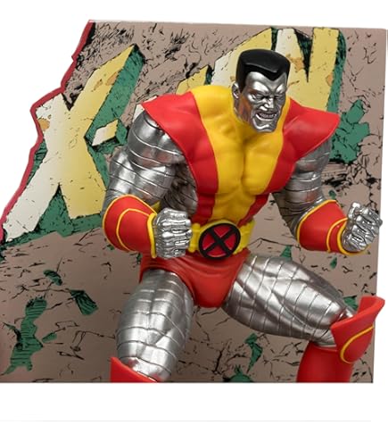Amazon.com: Diamond Select Toys Marvel Gallery: Taskmaster PVC