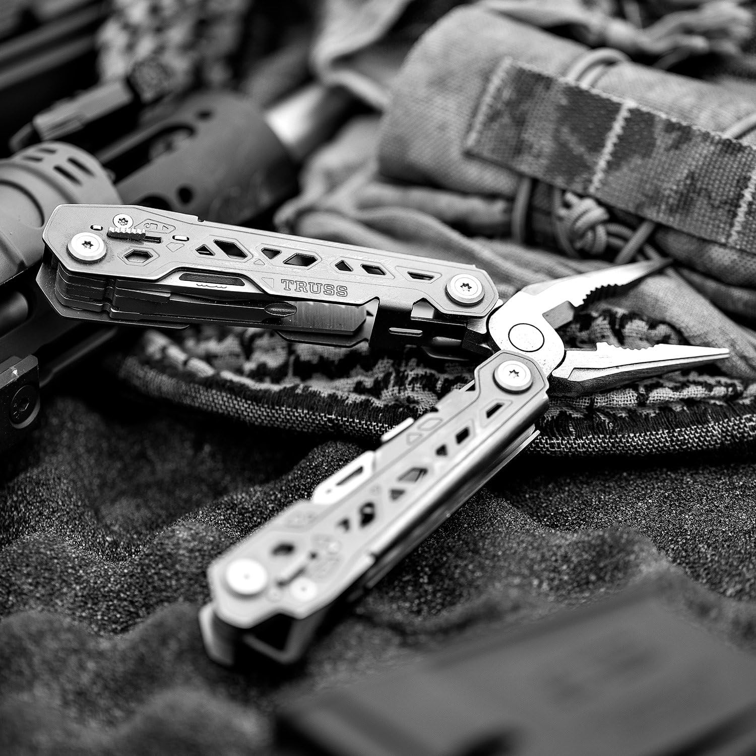 Gerber Gear Truss Multitool, Stainless and Grey with Multi-Position Sheath [30-001343, New - - 