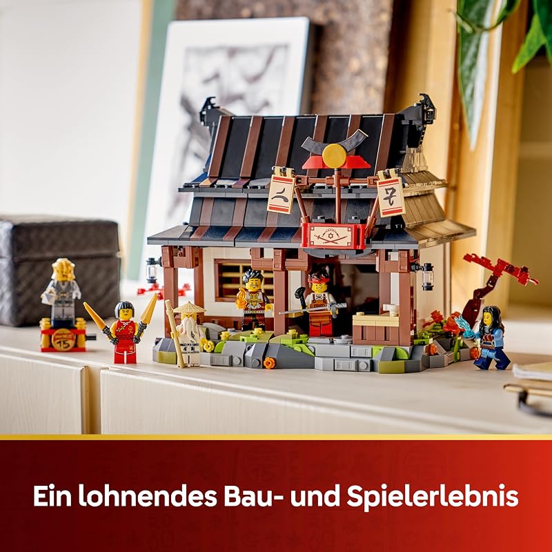 NINJAGO 15-jähriges Jubiläum: Vier-Waffen-Schmiede - Ninja Haus Spielzeug mit sammelbarer Minifigur und Sammelkarten - Nostalgisches Geschenk für Jungen ab 14 Jahren und Erwachsene Fans - 71858 — Foto 5 von 8