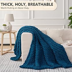 L'AGRATY Chunky Knit Throw: 60''x80'' Chenille