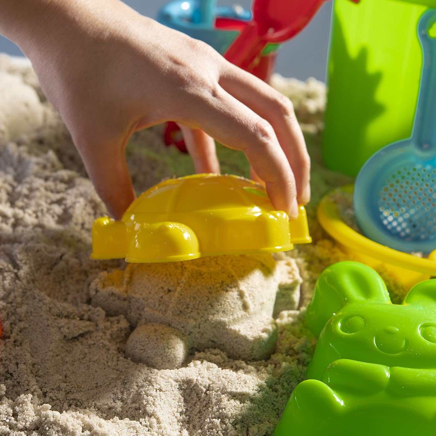 Prextex 19 Piece Beach Toys Sand Toys Set, Bucket with Sifter, Shovels, Rakes, Watering Can, Animal and Castle Molds in Drawstring Bag: Toys & Games