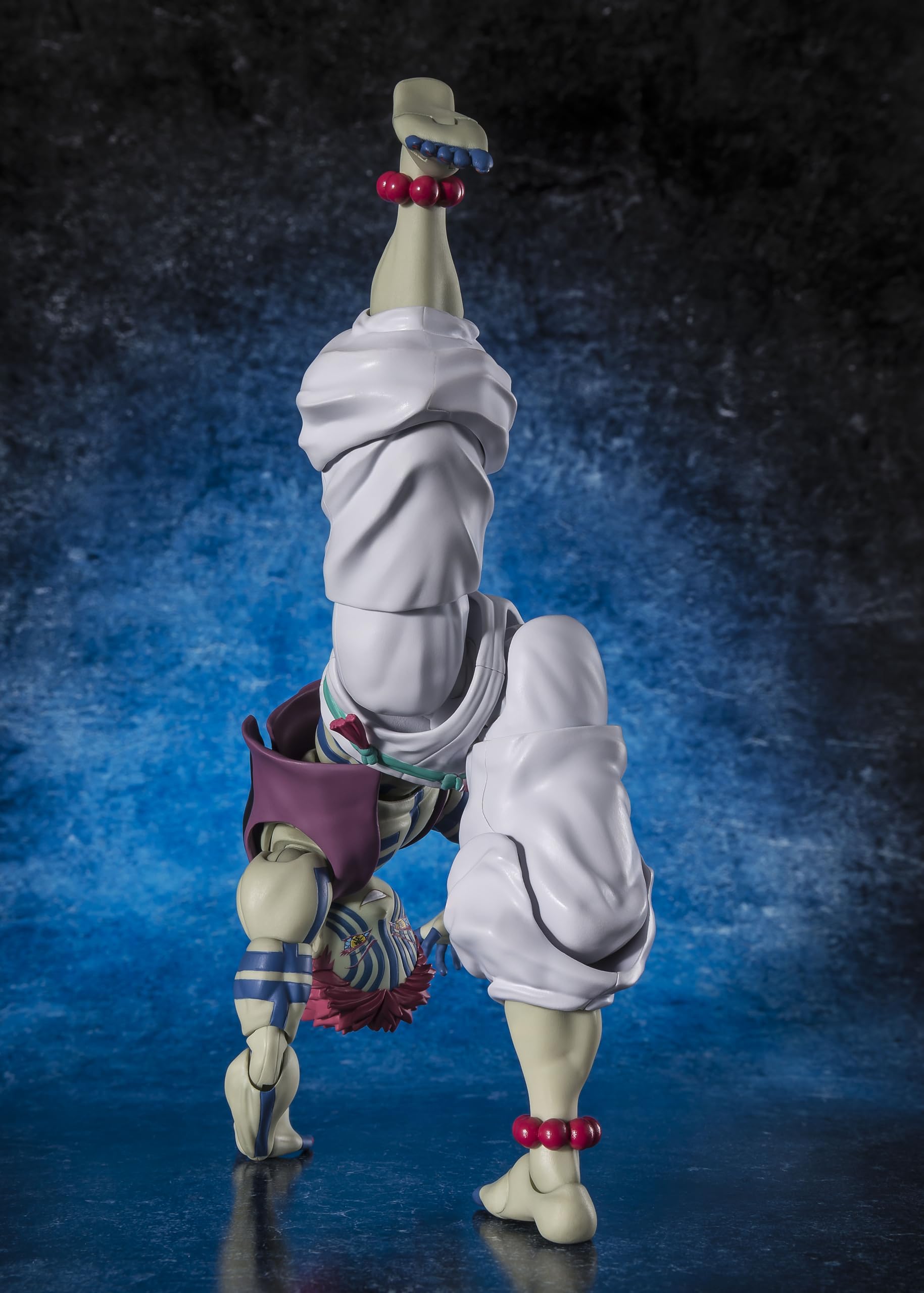 TAMASHII NATIONS - Demon Slayer: Kimetsu no Yaiba - Akaza S.H.Figuarts Action Figure