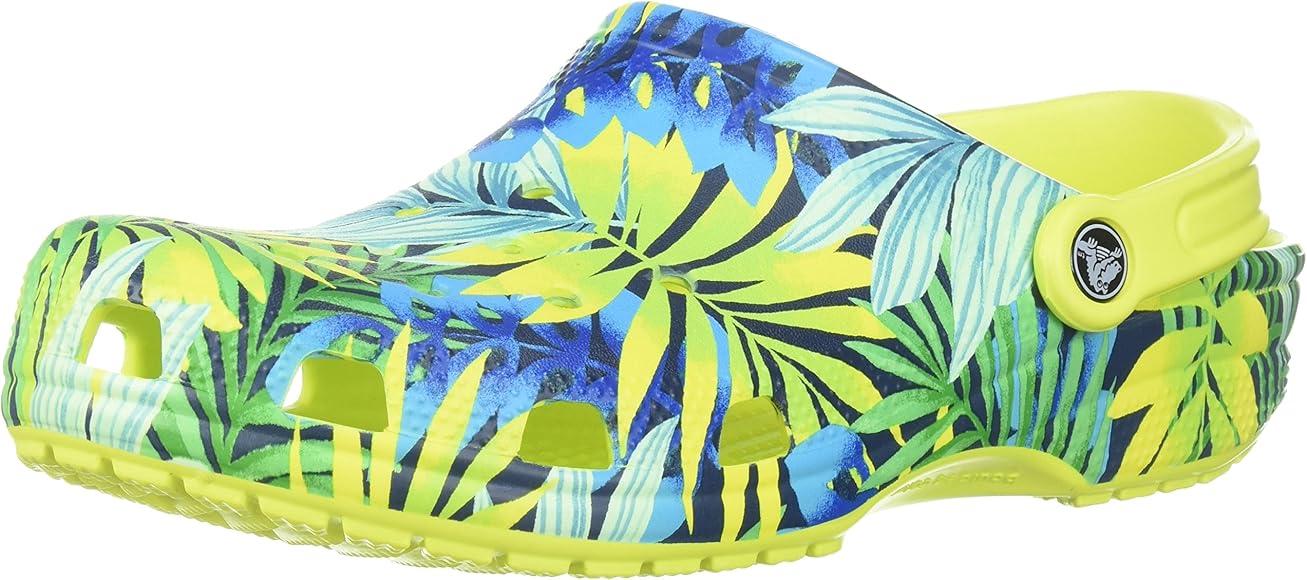 classic seasonal graphic clog