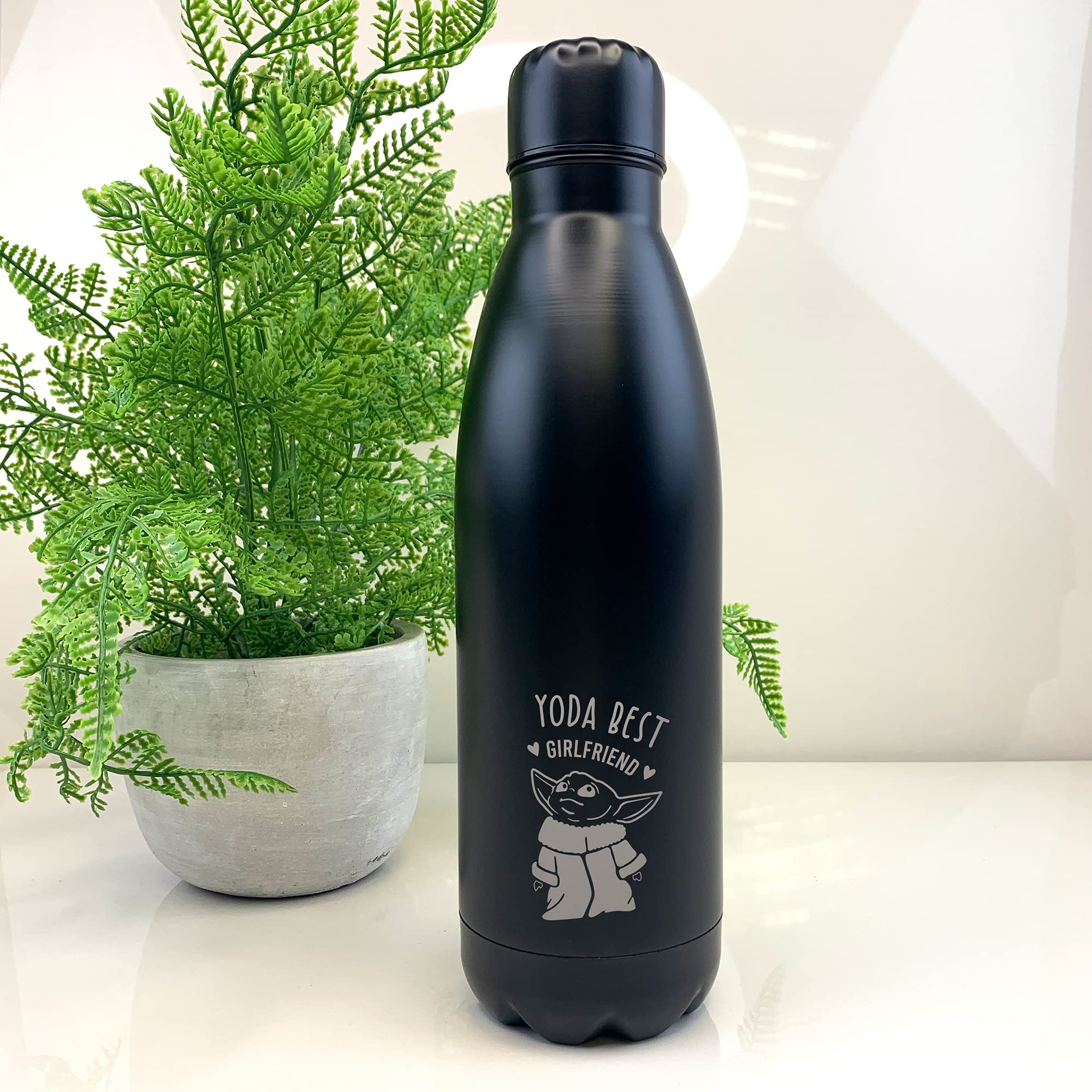 eBuyGB Personalised 790ml Stainless Steel Water Bottle, Matt Black Baby Yoda Drinks Bottle, Star Wars Bottle, Funny Gifts for Partner (Yoda Best Girlfriend) โ image 1