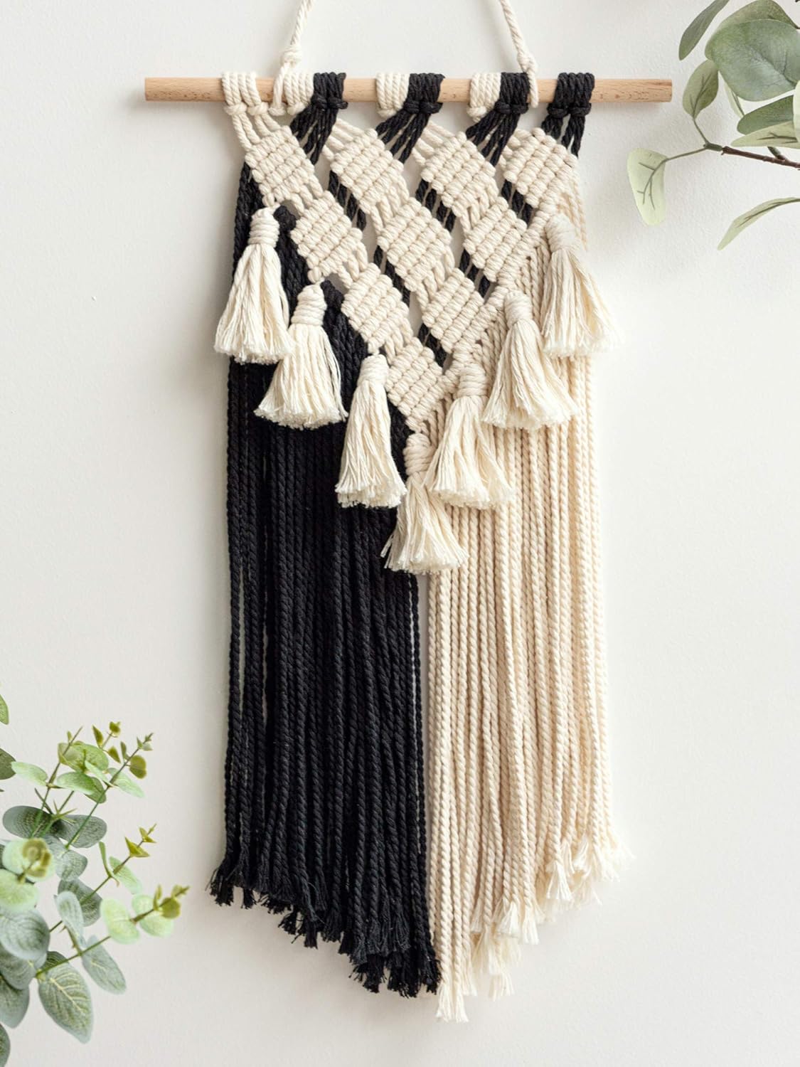 TIMEYARD Macrame Wall Hanging, Black and White Wall Art, Small Woven Tapestry Boho Wall Decor for Bedroom Living Room Nursery Dorm Room Gallery, 23'' L x 13'' W