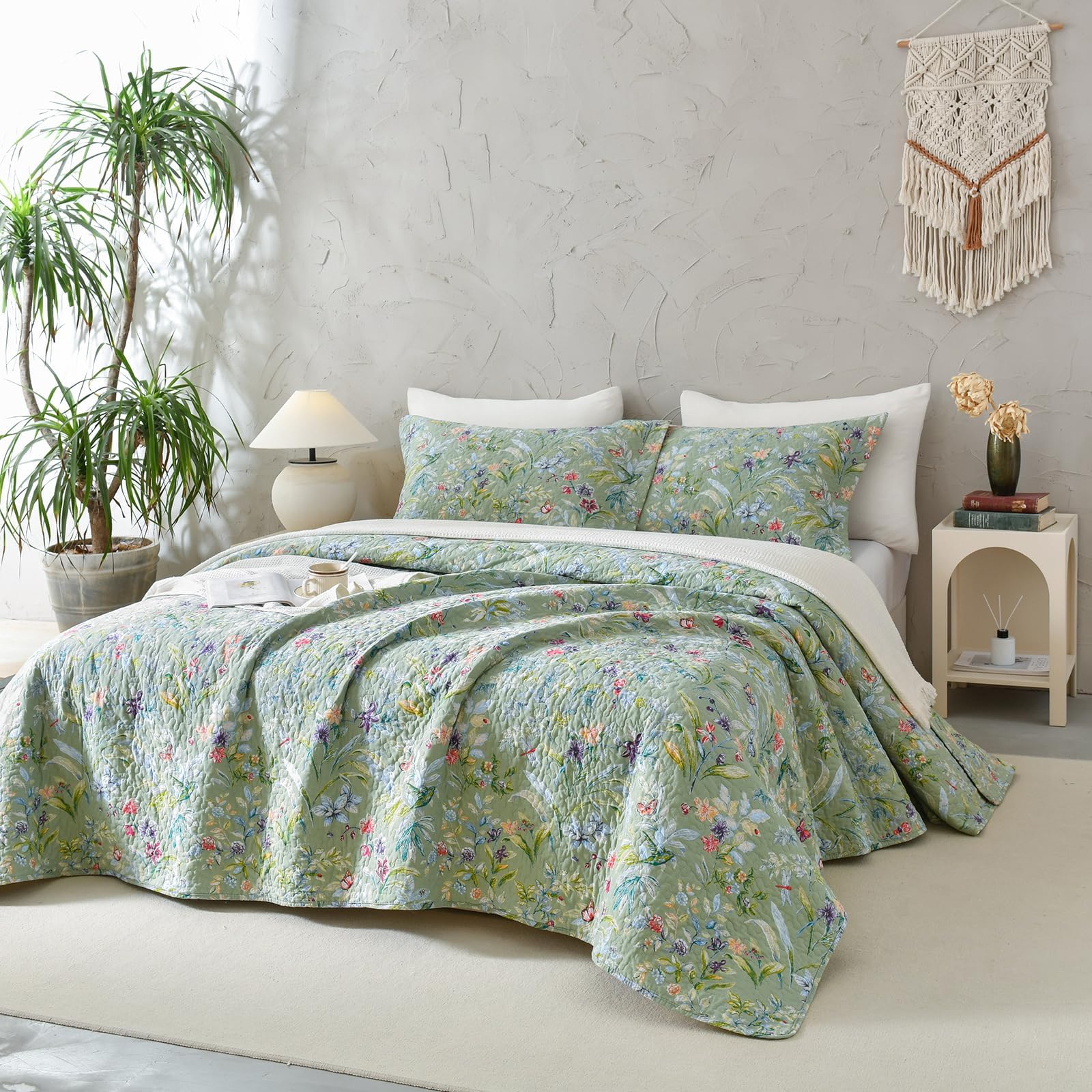 Photo 1 of QSH 100% Cotton Quilt Oversized King Set (118"x106")-3Pcs Green Floral Quilt California King Summer Flower Bird Butterfly Printed Bedspread Coverlet Soft Lightweight Bedding Set for All Seasons