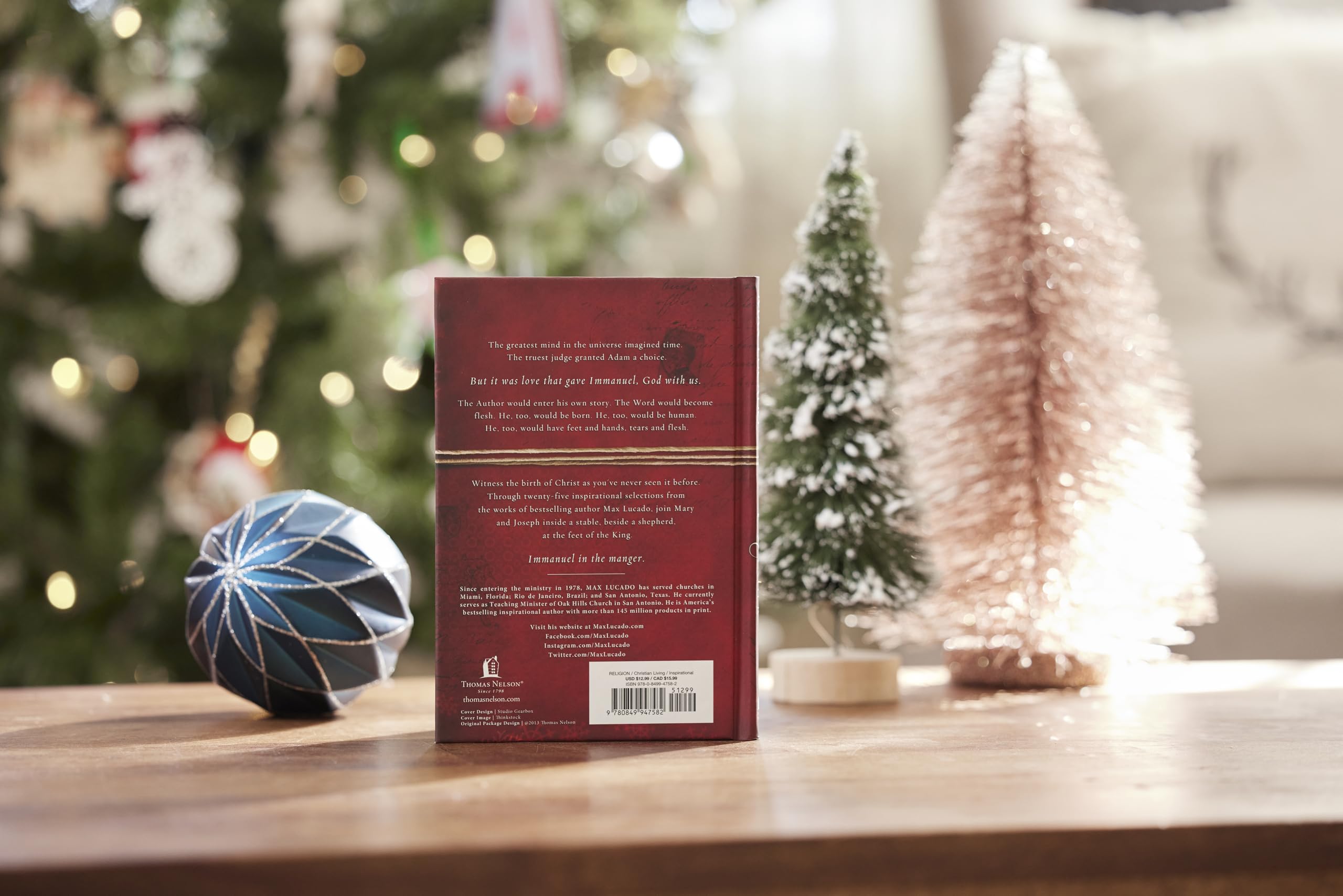 In the Manger: 25 Inspirational Selections for Advent (A 25-Day Christmas Devotional) – The Perfect Christian Gift for the Holiday Season In the Manger: 25 Inspirational Selections for Advent (A 25-Day Christmas Devotional) – The Perfect Christian Gift for the Holiday Season Hardcover Kindle