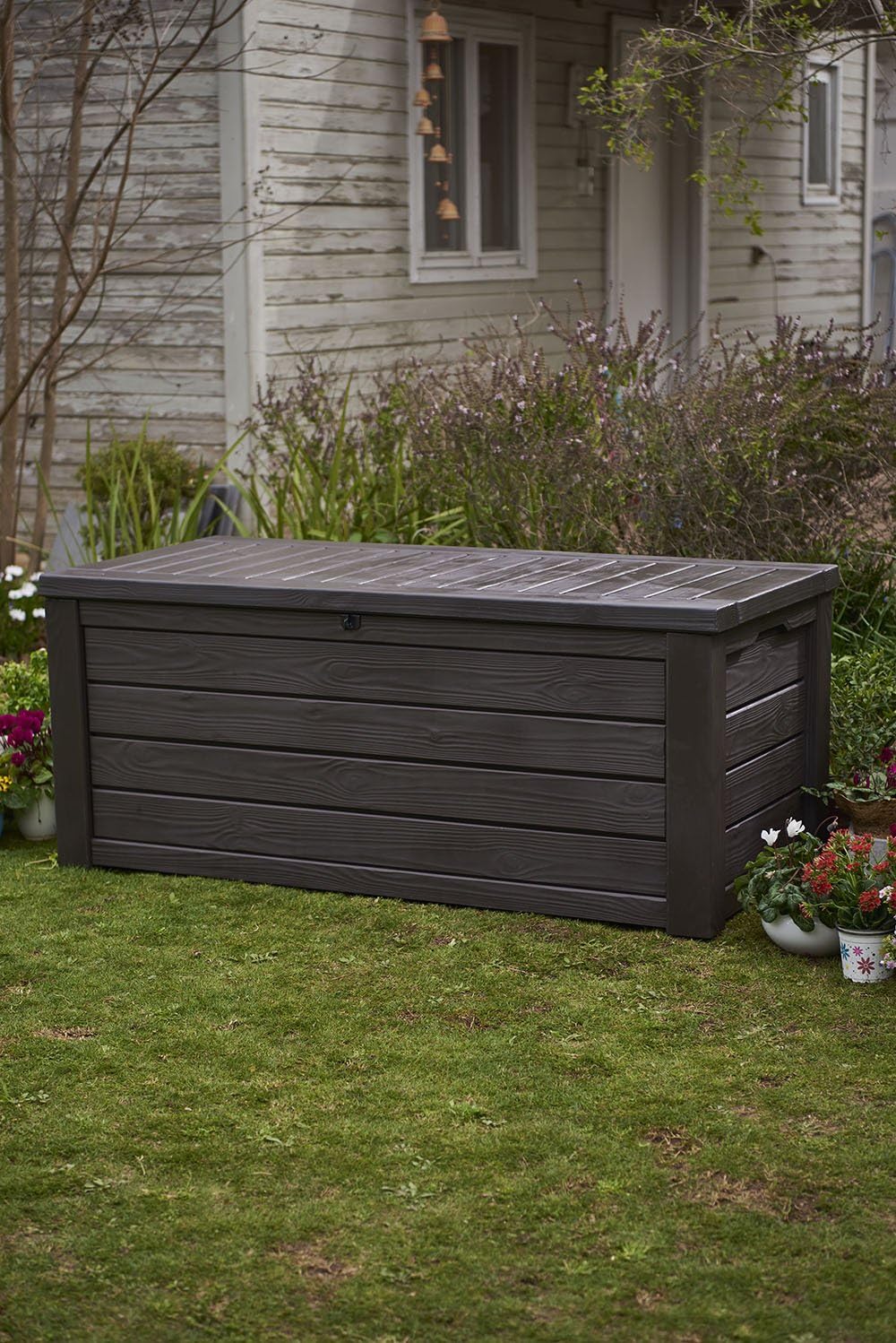 Keter Westwood 150 Gallon Resin Large Deck Box-Organization and Storage for Patio Furniture, Outdoor Cushions, Garden Tools and Pool Toys, Brown : Garden & Outdoor
