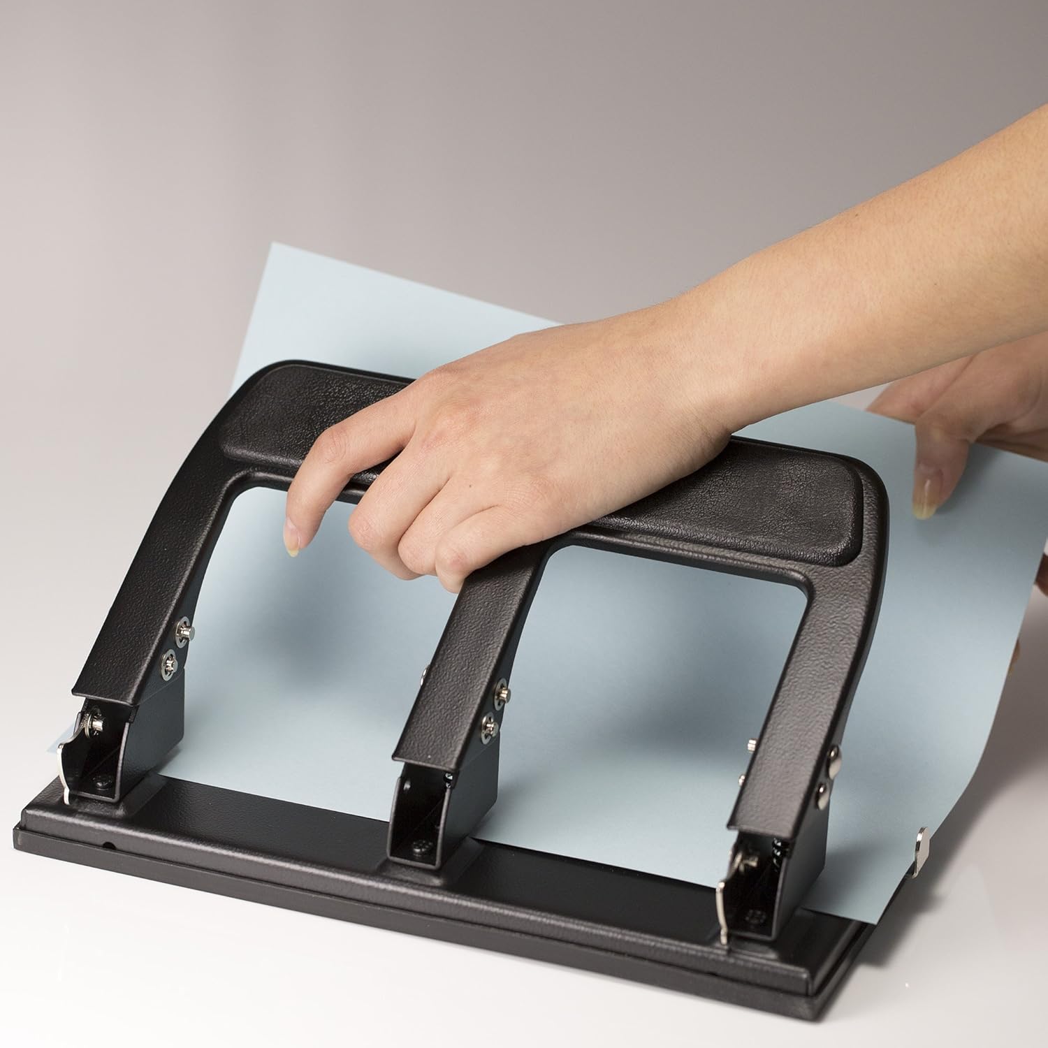Officemate Heavy Duty 3 Hole Punch with Padded Handle, 40-Sheet Capacity, Black (90089), Medium (25-99) : Manual Multi Hole Paper Punches : Office Products