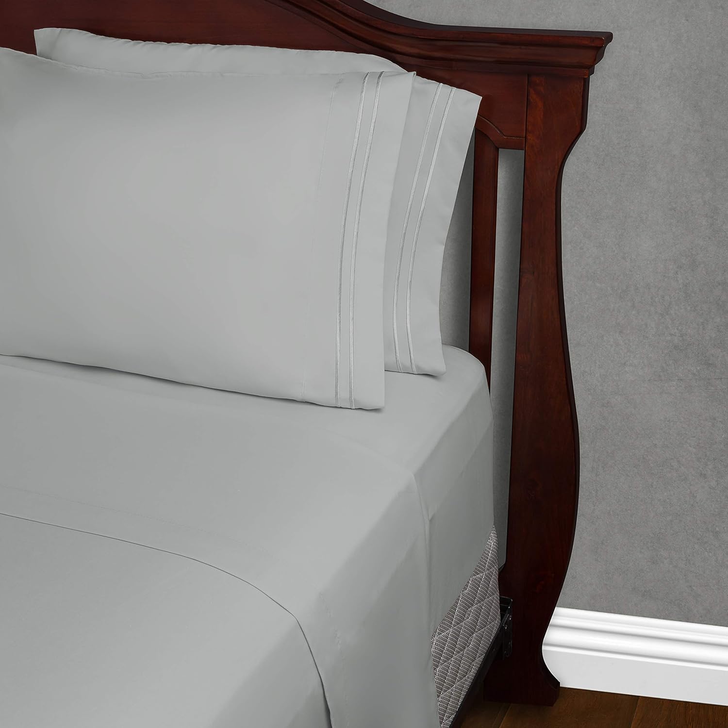 Cosy House Collection Twin Size Sheet Set - Sage Green Sheets - Deep Pocket - Extra Soft - Hypoallergenic - Cool & Breathable - Wrinkle, Stain, Fade Resistant - 3 Piece: Home & Kitchen