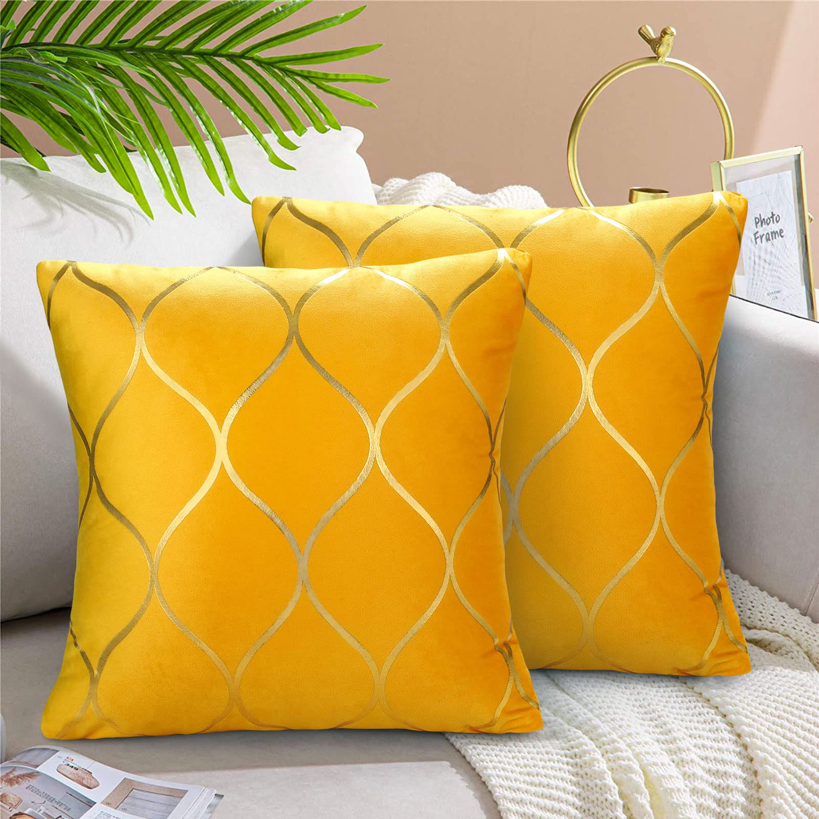 Hanrunsi Velvet Cushion Covers 45cmx45cm Yellow Pillowcase Soft Square Decorative Mustard Cushion Cover Throw Pillow Covers for Sofa Couch Living Room Bedroom Bed Set of 2