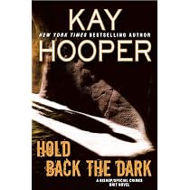 Amazon.com: Hold Back the Dark (Bishop/Special Crimes Unit ...