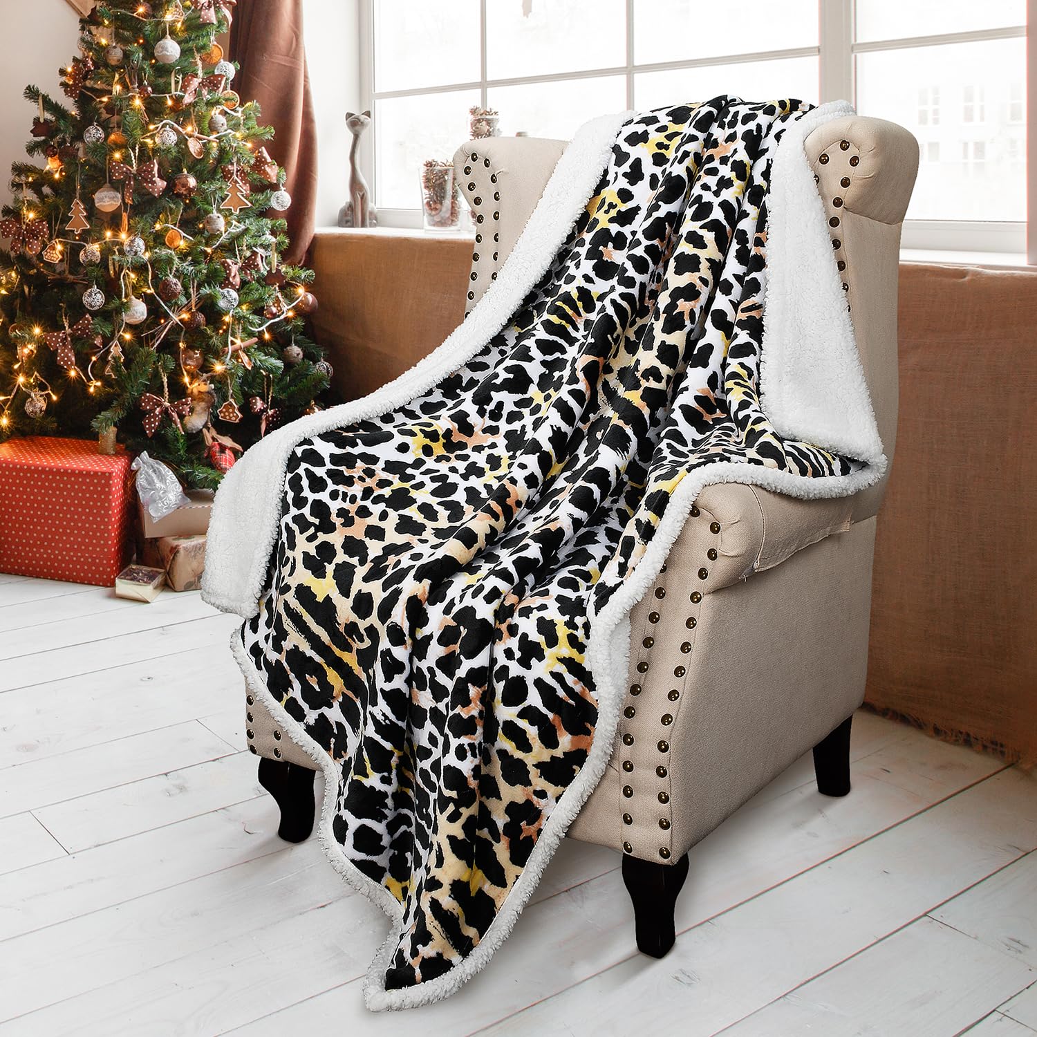 Mink Fleece Blanket, Reversible Sherpa Throw Large for Sofa Bed, Super Soft All Season Comfort Caring Gift, 150 x 130 cm (50" x 60"), Wine by Catalonia — image 1