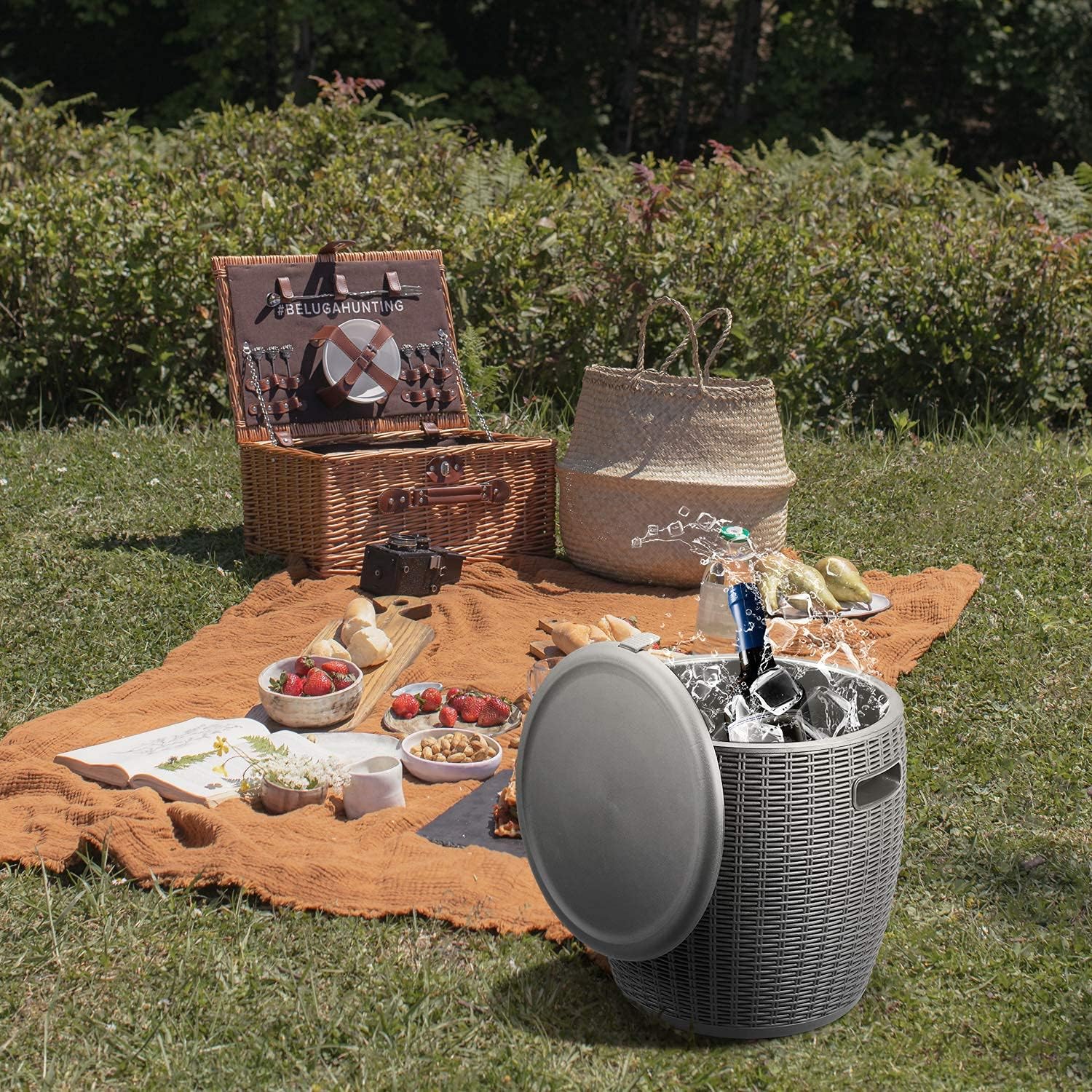 DOIT All-Weather Cool Wicker Bar Table Outdoor Coffee Table with Extra Storage Beer and Wine Cooler for Patio, Picnic, and Beach (Black, Classic): Kitchen & Dining